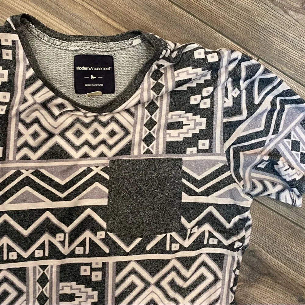 Men’s Modern Amusement Patterned T-Shirt M